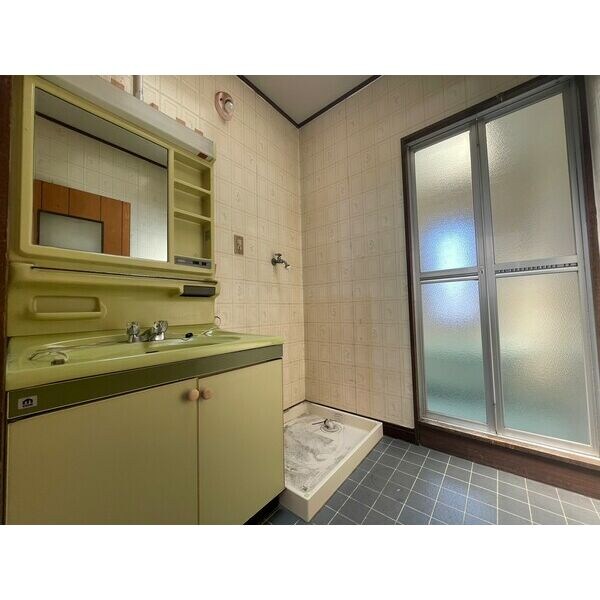 ウイング道徳通の物件内観写真