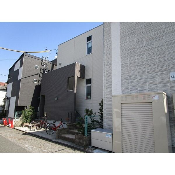 アーク東海通の物件外観写真