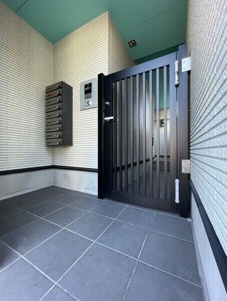 アラウンドスカイの物件外観写真