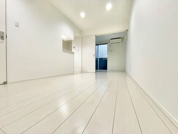 アラウンドスカイの物件内観写真