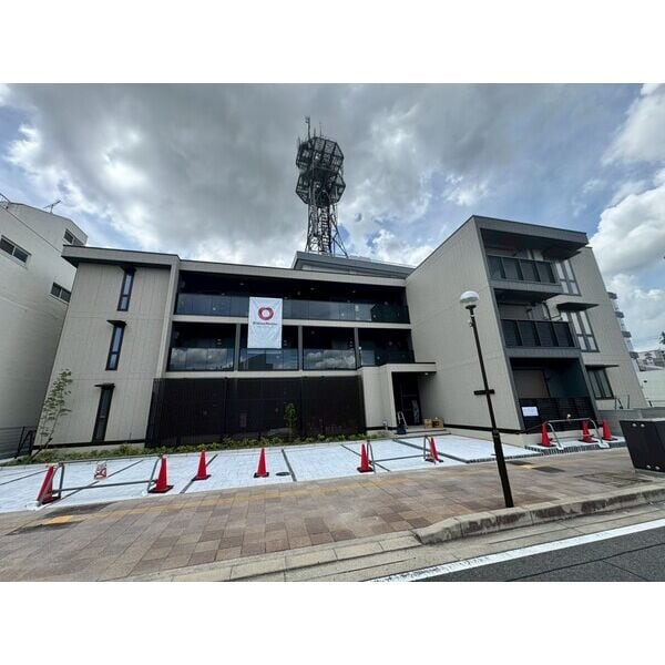 Croix Rousseの物件外観写真