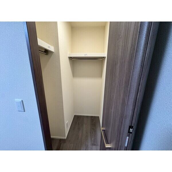 Croix Rousseの物件内観写真