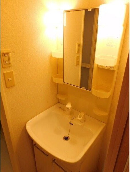 アクティ♪白鳥の物件内観写真