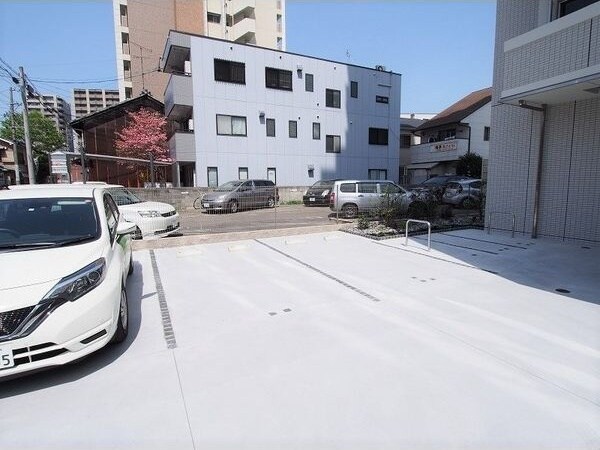 アビタシオン内山の物件外観写真