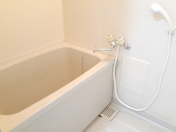 メゾンエクセル日比津の物件内観写真