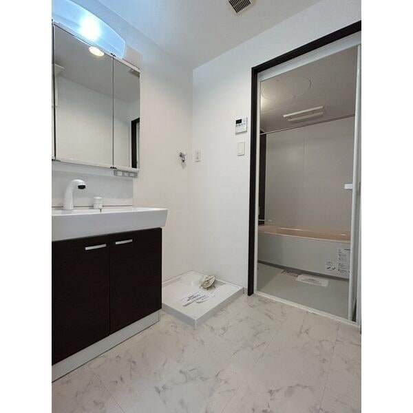 ファインブルーム新栄の物件内観写真