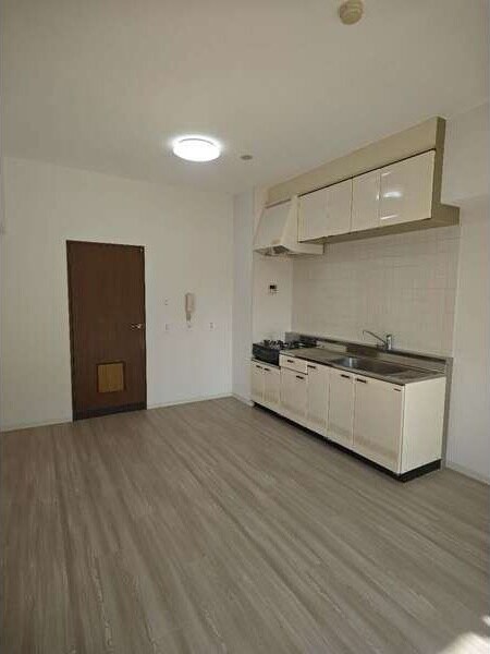 ドリーム新栄の物件内観写真