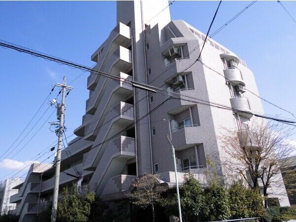 グランドメゾン中小田井の物件外観写真