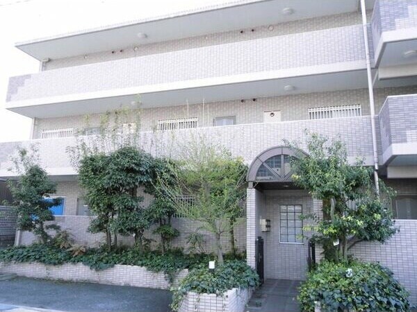 グランドメゾン中小田井の物件外観写真