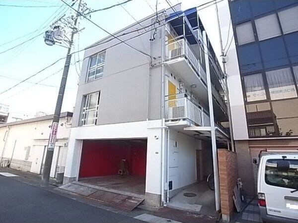 神宮前駅 徒歩3分 3階の物件外観写真