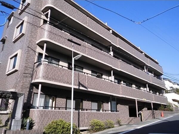 グランドハイリス本山の物件外観写真