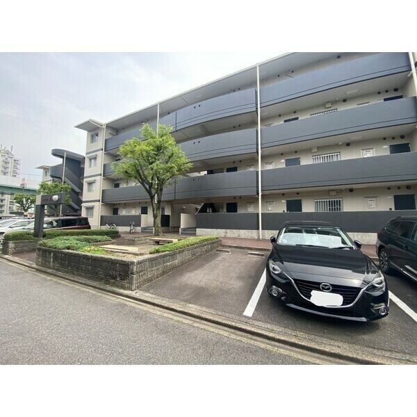 メゾン浪打の物件外観写真