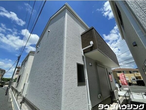 ドマーニ一色新町3号棟の物件外観写真