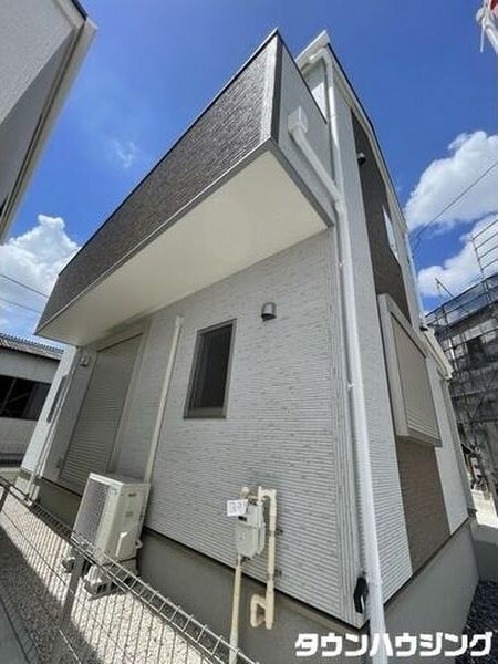 ドマーニ一色新町3号棟の物件外観写真