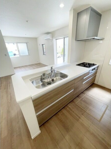 ドマーニ一色新町3号棟の物件内観写真