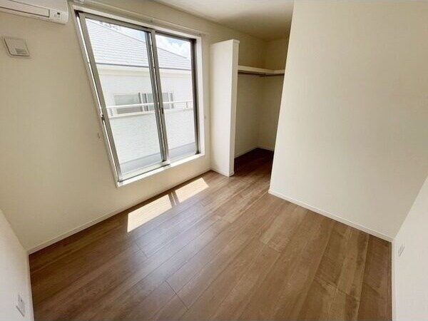 ドマーニ一色新町3号棟の物件内観写真