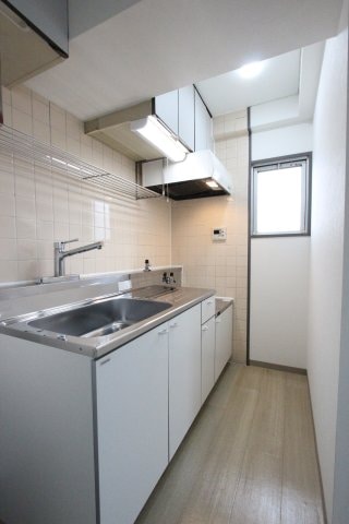 坂井戸マンションの物件内観写真