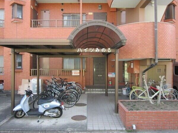 高畑駅 徒歩4分 2階の物件外観写真