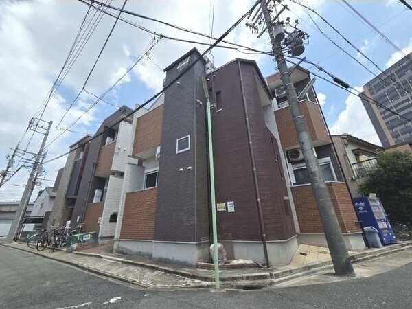 オークラレジデンス栄生の物件外観写真