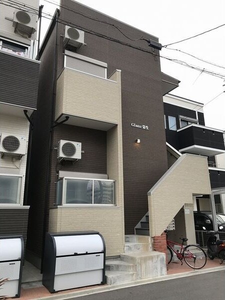 Glanz栄生の物件外観写真