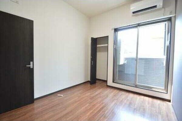 Glanz栄生の物件内観写真