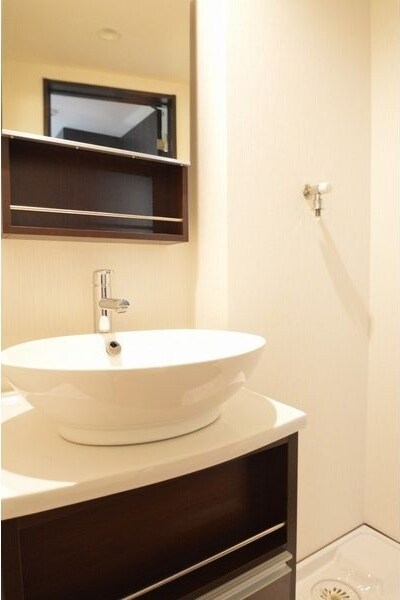 Glanz栄生の物件内観写真