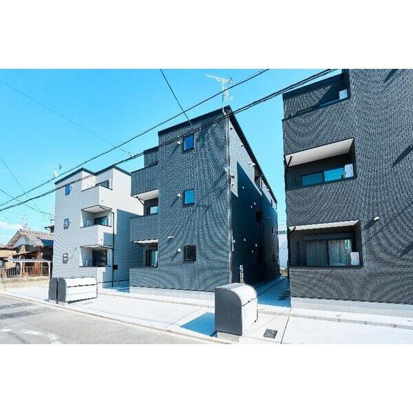 CRASTINE弥次ヱ町4丁目B棟の物件外観写真