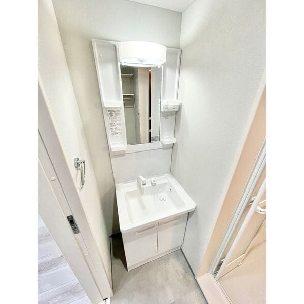 CRASTINE弥次ヱ町4丁目B棟の物件内観写真