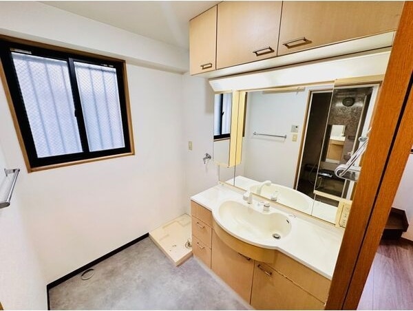 新栄町駅 徒歩5分 1階の物件内観写真