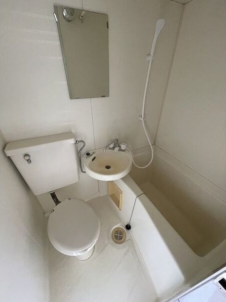 新栄ロイヤルハイツの物件内観写真