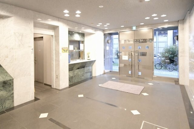 レオパレスＦｌａｔ新栄の物件外観写真