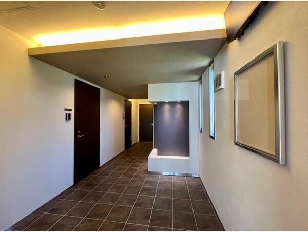 コム　ジュ　スイの物件外観写真