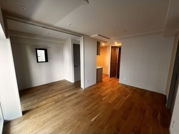 ローレルアイ名古屋大須の物件内観写真