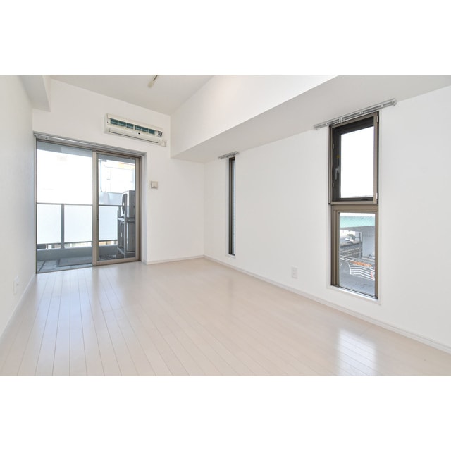 ファーストレジデンス栄の物件内観写真