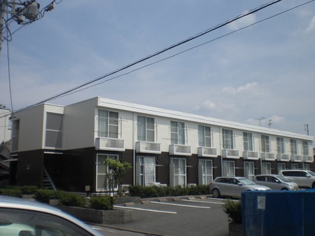 レオパレス新川の物件外観写真