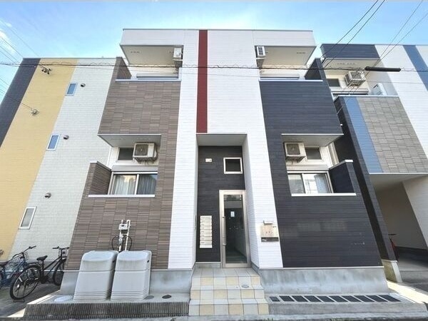 エデンの物件外観写真