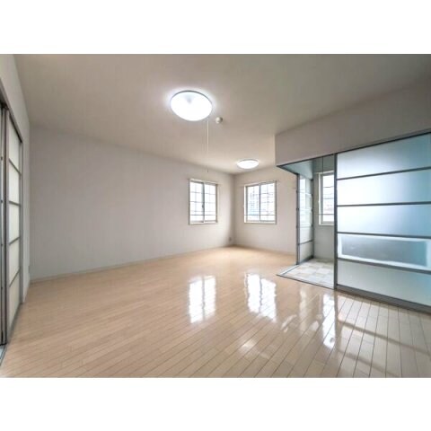 レインボーカーサ内田橋の物件内観写真