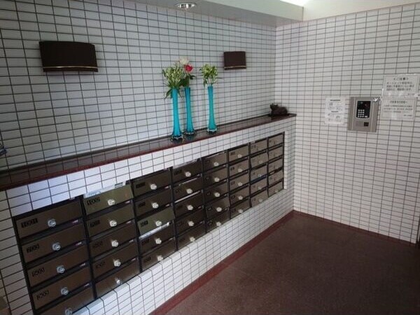 三陽ビルディングの物件外観写真