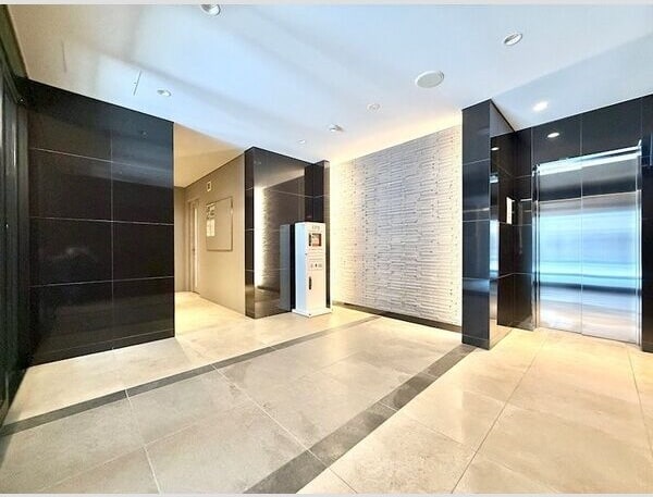 エスリード桜山ル・ヴェールの物件外観写真