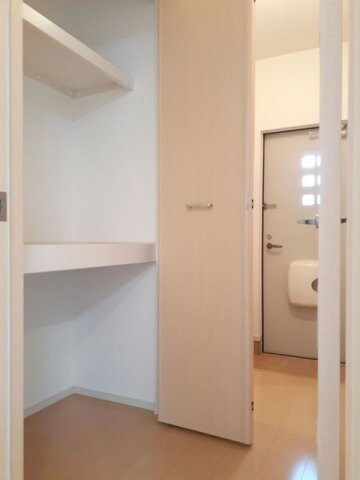 ルーエ・Ｓの物件内観写真