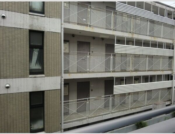 プランシェコートの物件外観写真