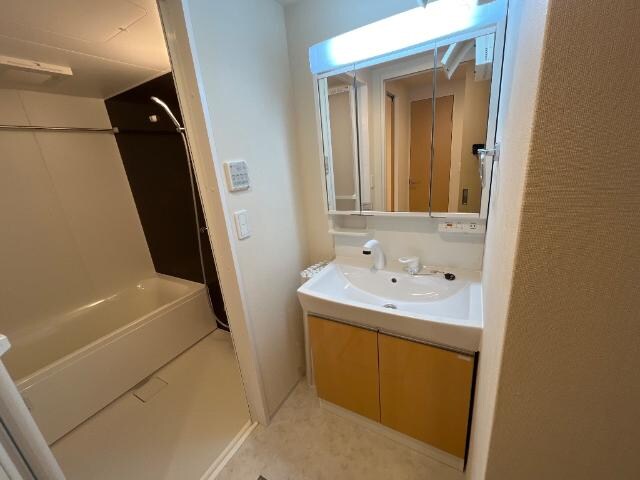 ウエストウイング６の物件内観写真