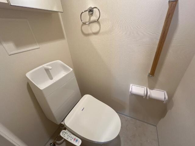 ウエストウイング６の物件内観写真