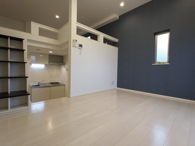 ユグドラシル高畑の物件内観写真