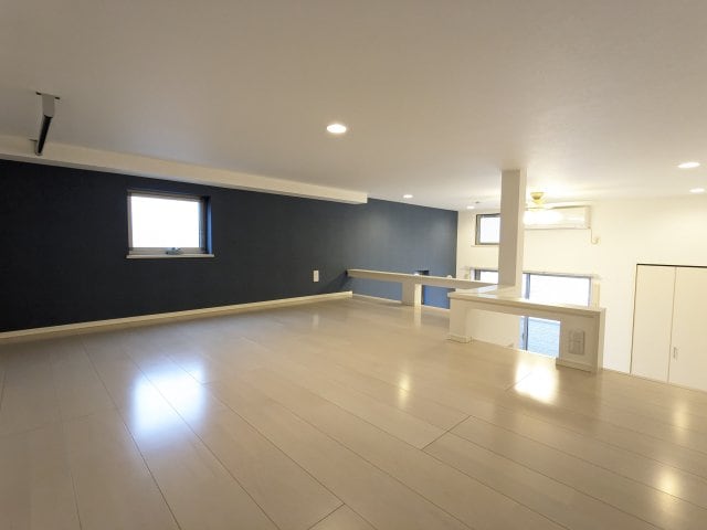 ユグドラシル高畑の物件内観写真