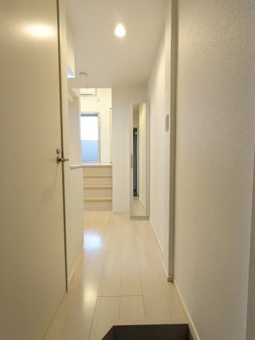 ユグドラシル高畑の物件内観写真