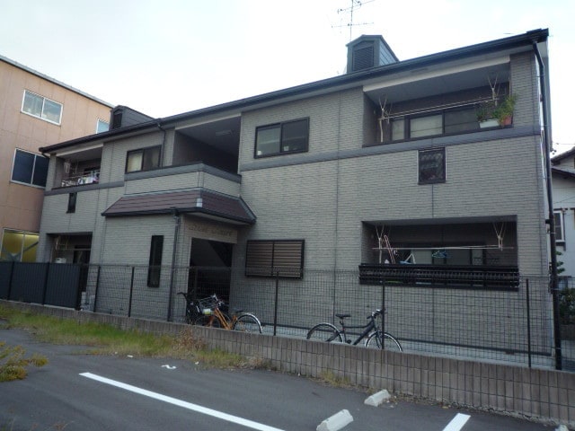 クレストコートの物件外観写真