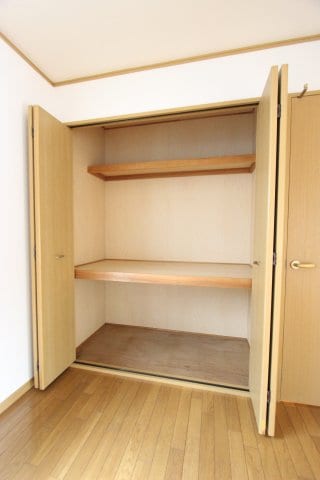 クレストコートの物件内観写真