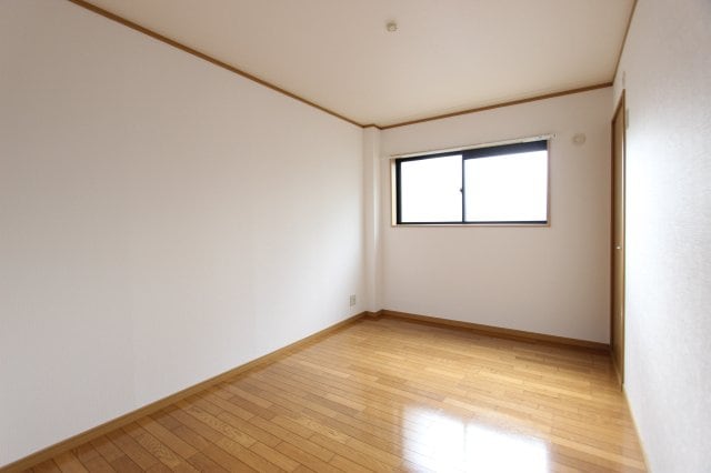 クレストコートの物件内観写真