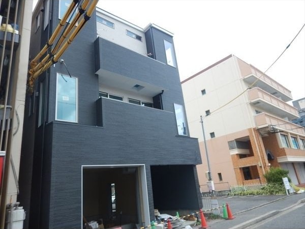 ヴィラ・フェリシアス大曽根の物件外観写真